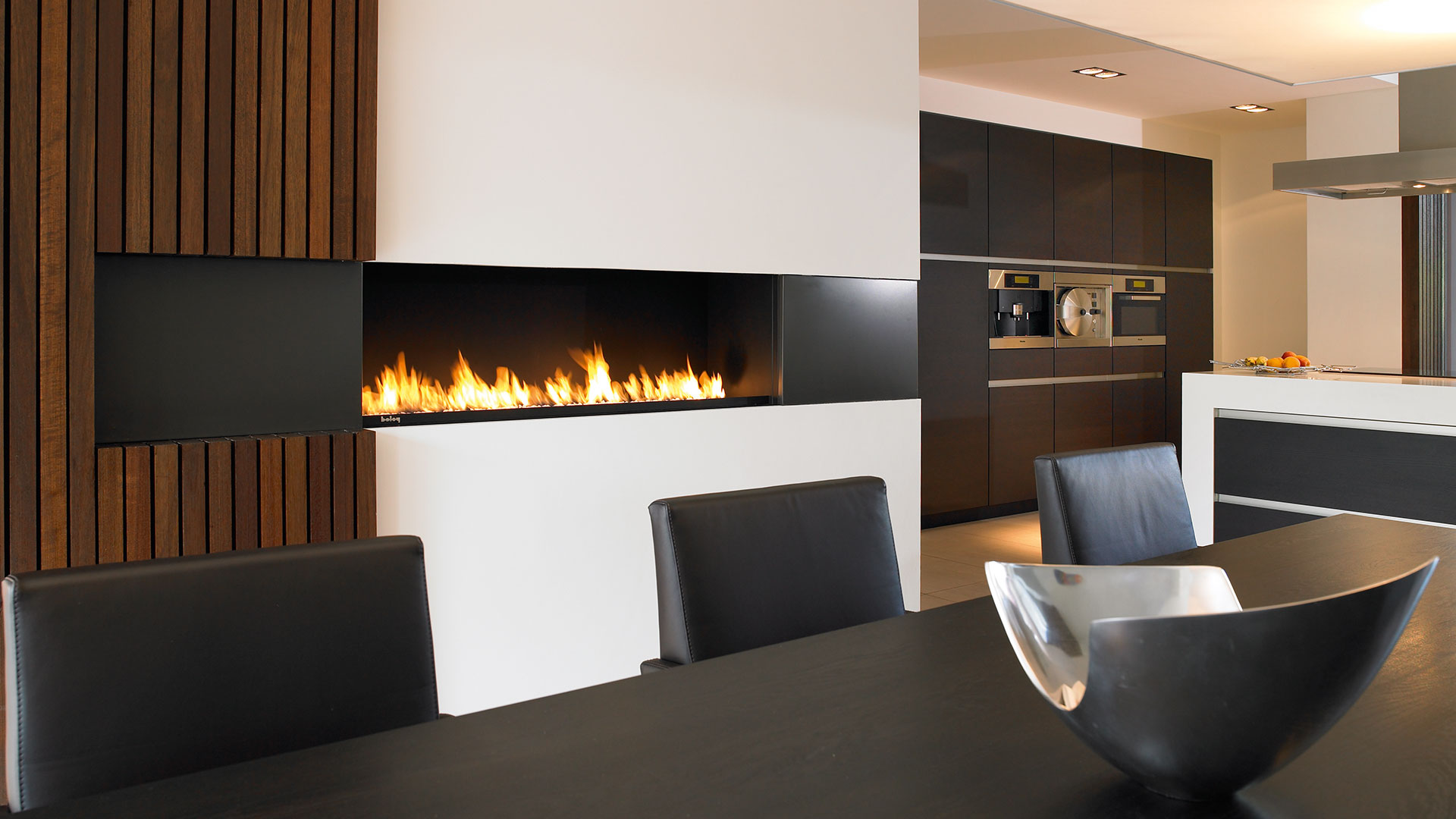 Газовый камин пристенный стальной Boley 1400