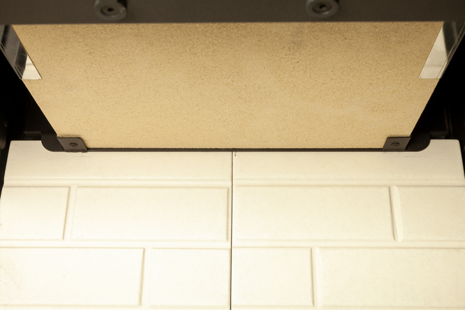 Камин пристенный слоновая кость и белый шамот Экокамин Родос 800 KRN800K