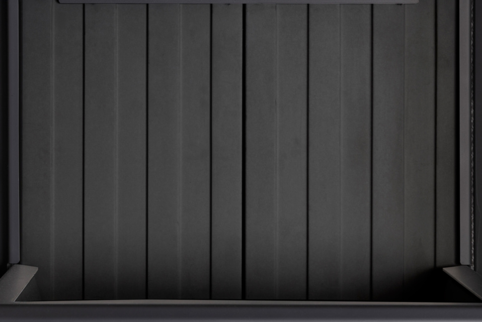 Камин пристенный с дровником черный Экокамин Мадрид Гигант справа