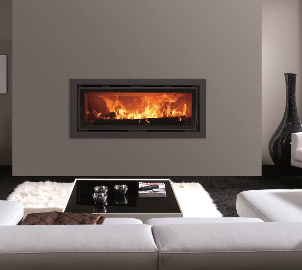 Каминная топка дровяная с системой чистого стекла и вермикулитовой футеровкой Panadero C-101-S EcoDesign