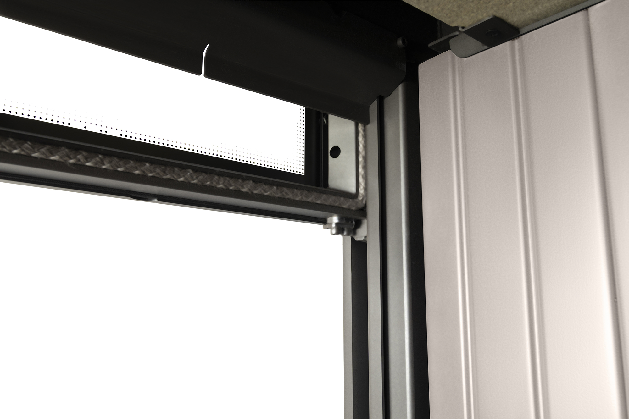 Каминная топка с тремя стеклами и вертикальной ламелью EcoKamin Дельта 1000V