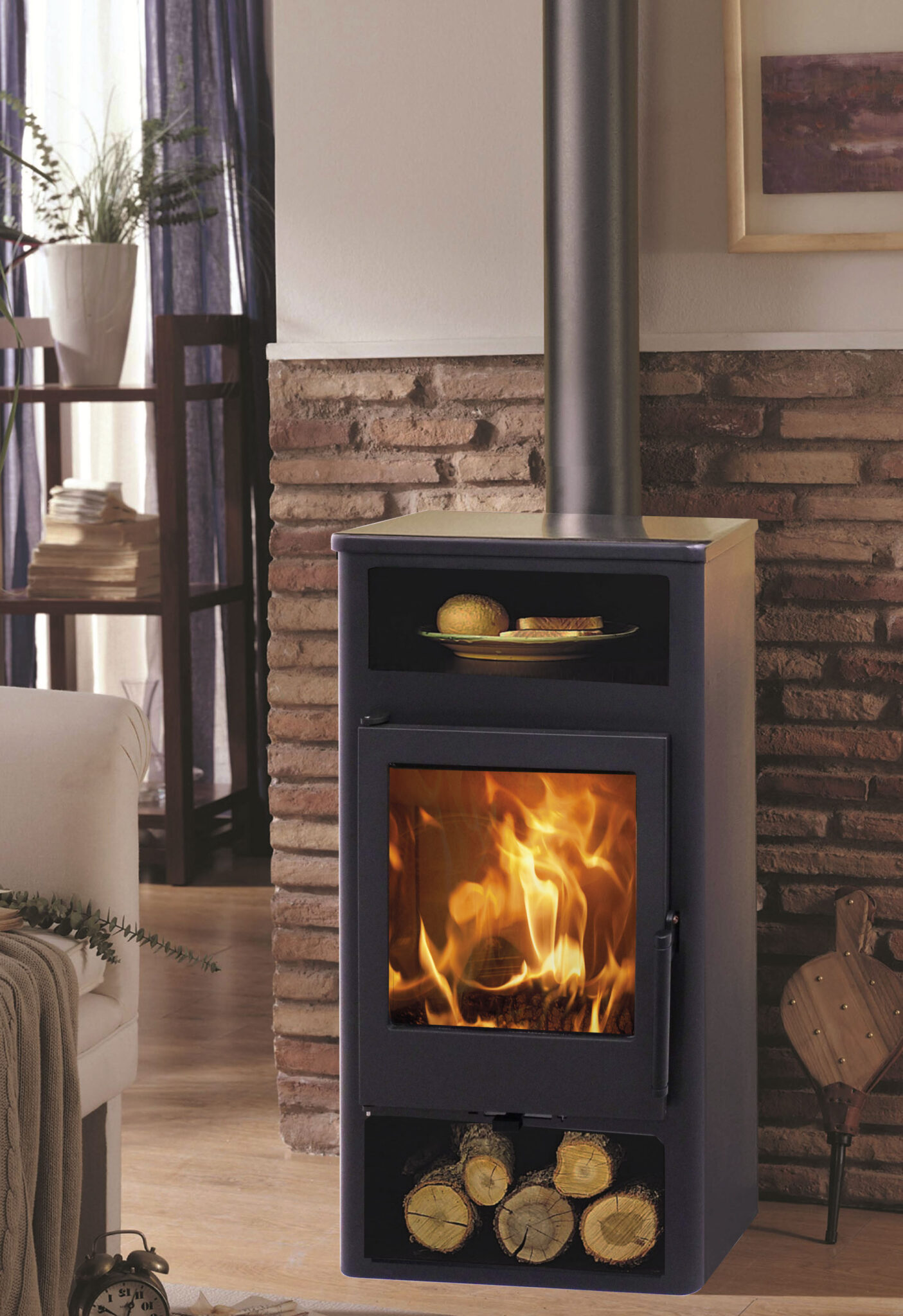 Печь-камин пристенный стальной с системой чистого стекла и тройным дожигом Panadero ALTEA Ecodesign