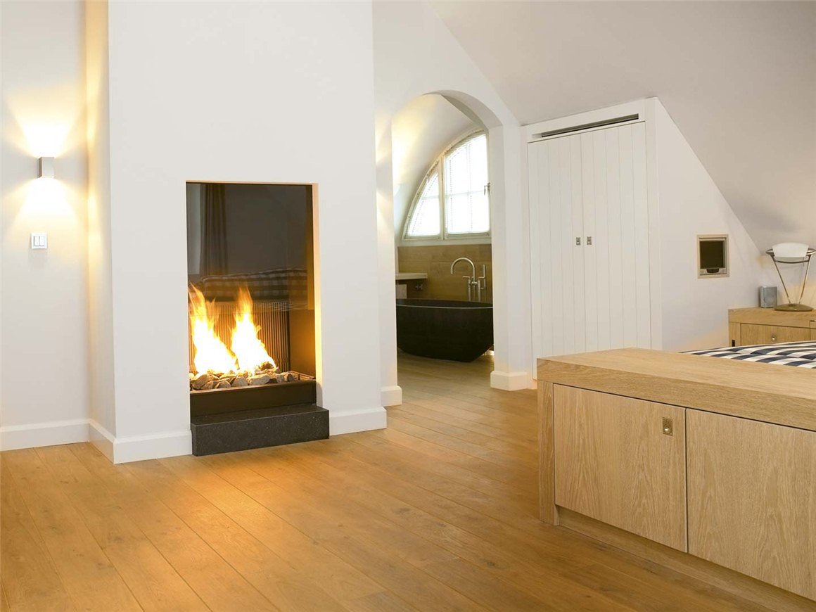 Стальной камин пристенный Boley 841 купить в Санкт-Петербурге