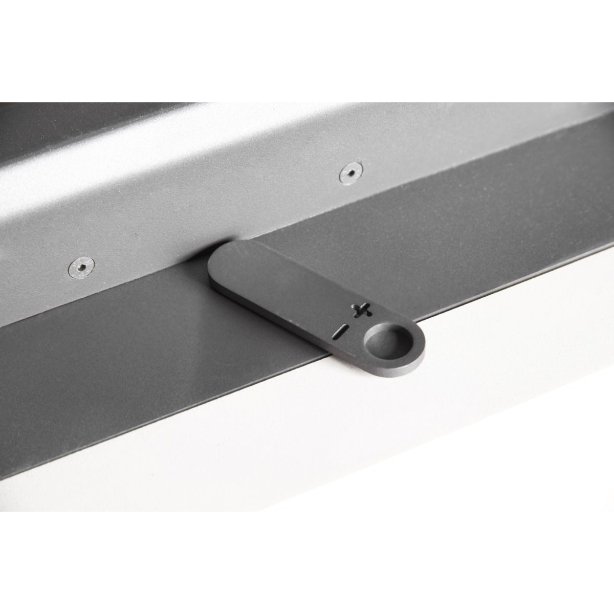 Камин пристенный слоновая кость и черный шамот Экокамин Родос 900 KRN900SKB