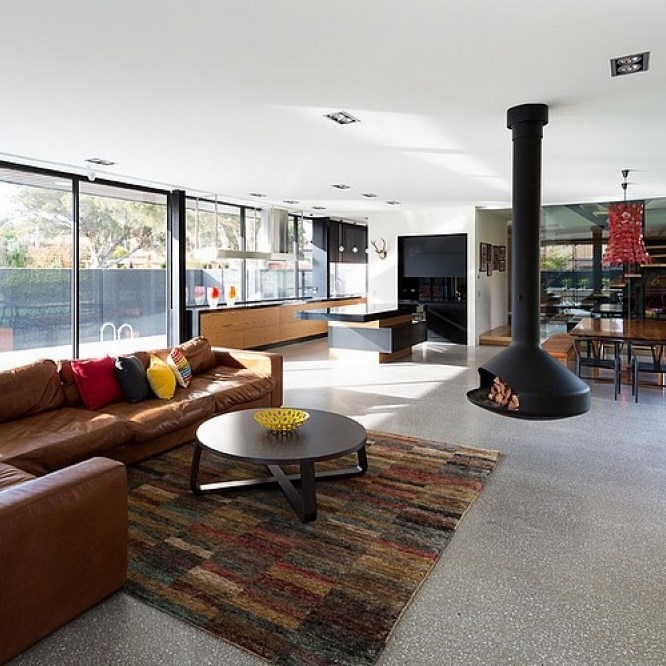 Подвесной островной камин черный Focus Ergofocus