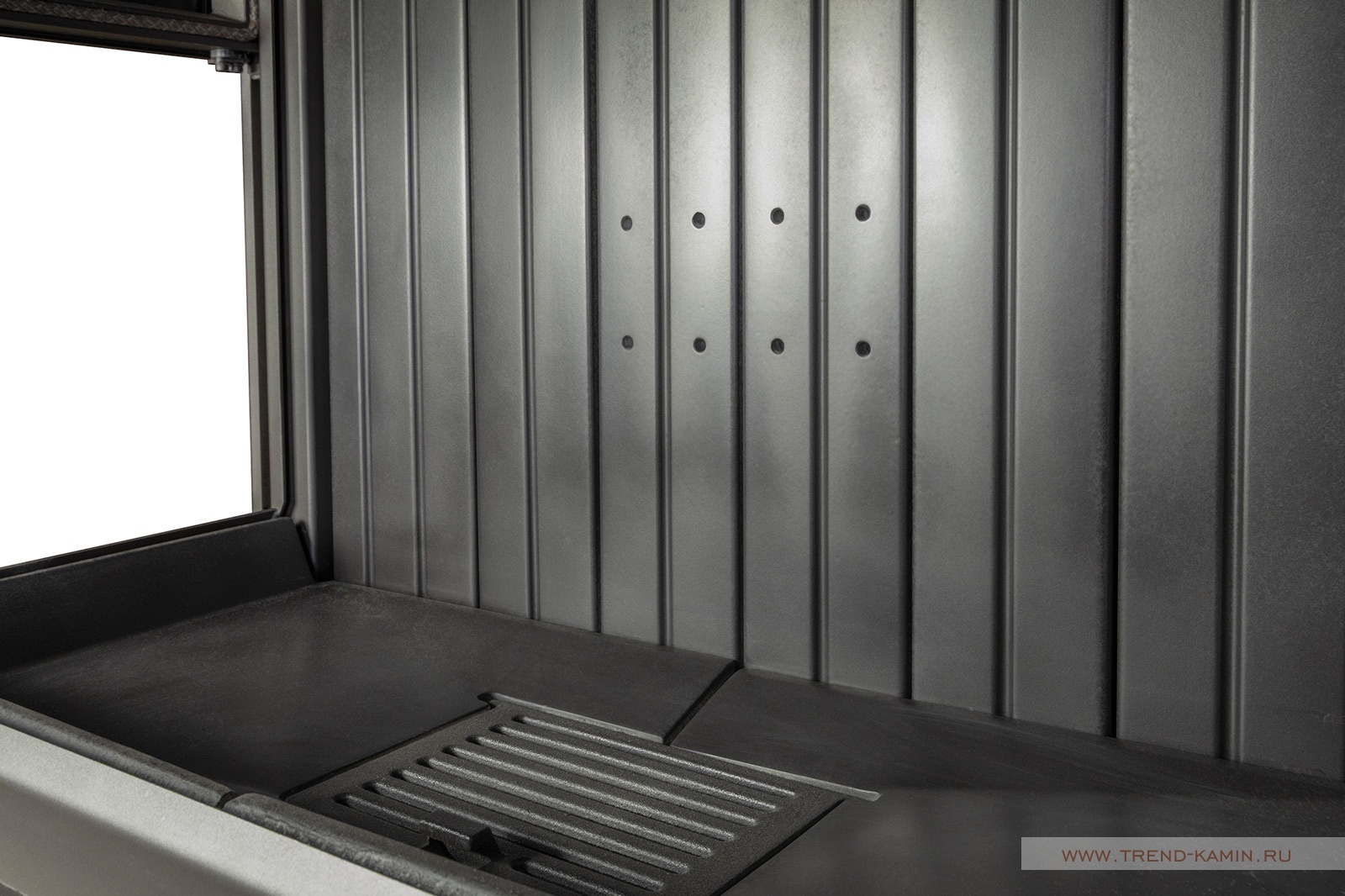 Каминная топка пристенная с тремя стеклами и черным шамотом EcoKamin Дельта 1000BV