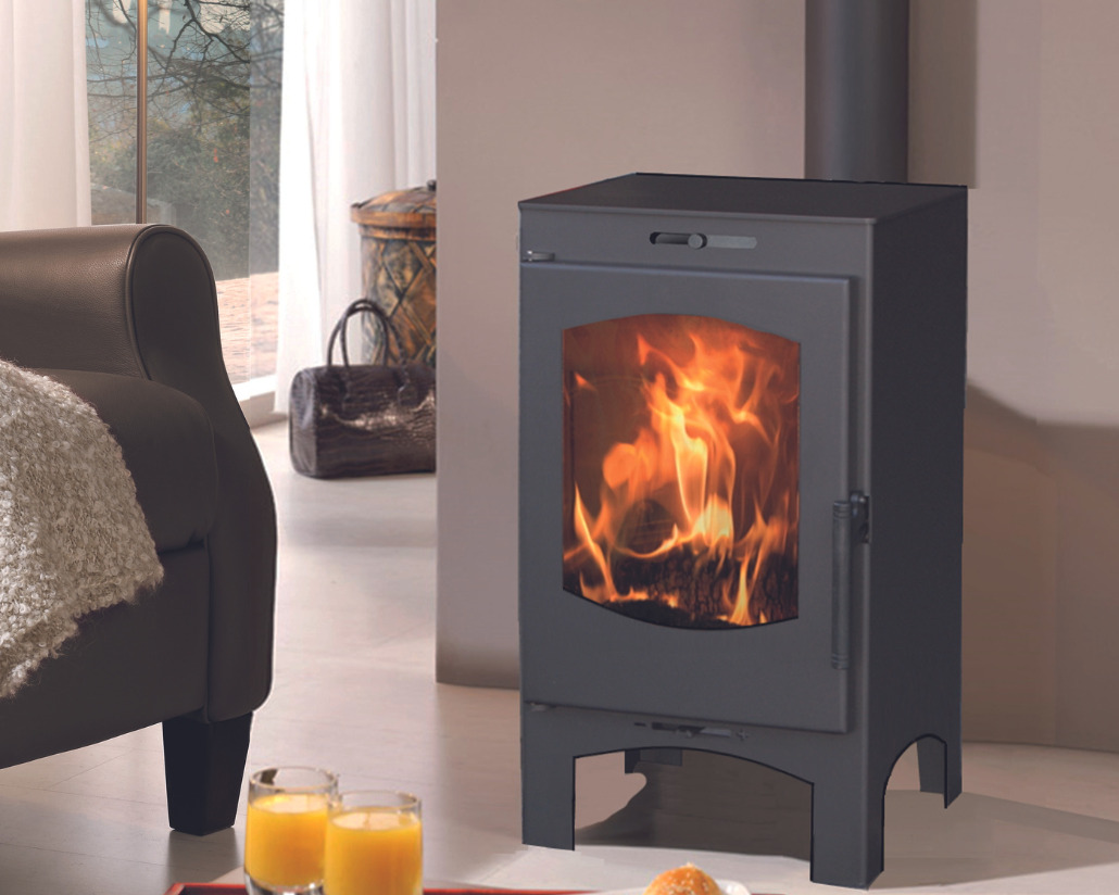 Печь-камин дровяная с системой очистки стекла и вермикулитовой футеровкой Panadero LUGANO EcoDesign