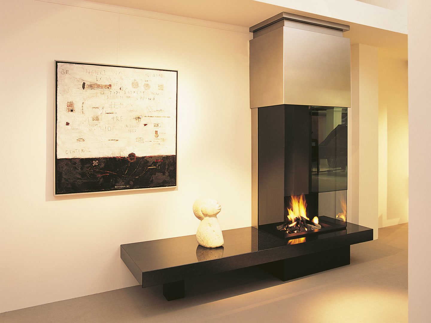 Камин пристенный угловой со стеклом Boley 71IH купить в Санкт-Петербурге