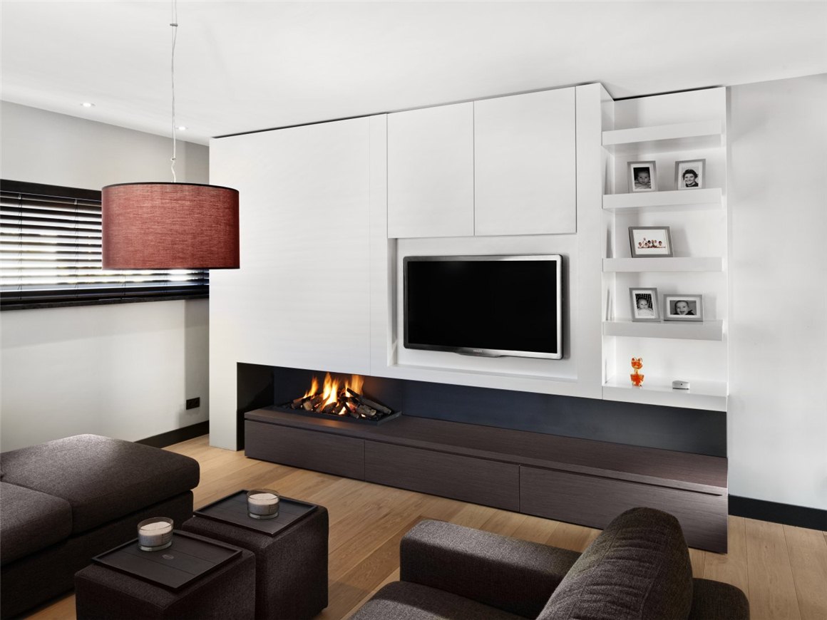 Стальной камин пристенный Boley 572